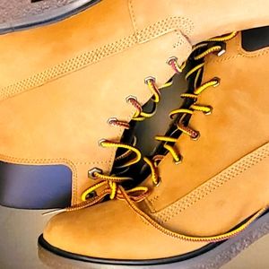 Timberland Brinda lace up boots sz. 7 new in box